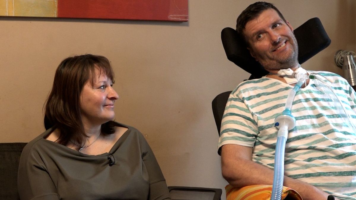 Otec dvou dětí bojuje s ALS. I přes zákeřnou nemoc se snaží žít naplno a cestovat
